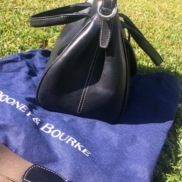 Dooney & Bourke Navy Blue handbag with D&B detachable crossbody strap & dust bag - Picture 6 of 16